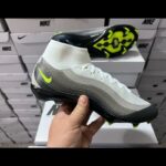 Assassin 16th generation built-in full air cushion waterproof knitted FG Football shoes