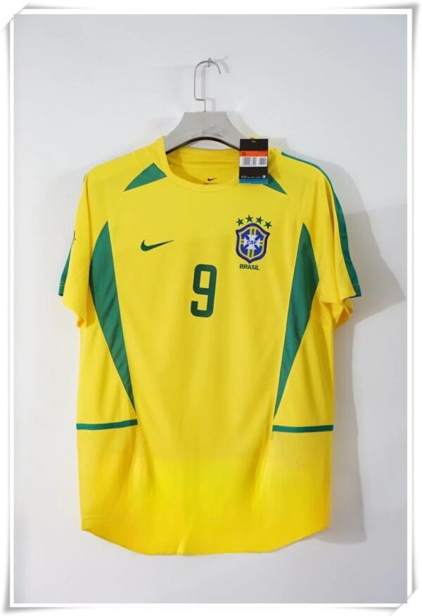 Brazil's 2002 home kit