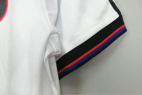 Bayern Munich 1995-1996 away shirt