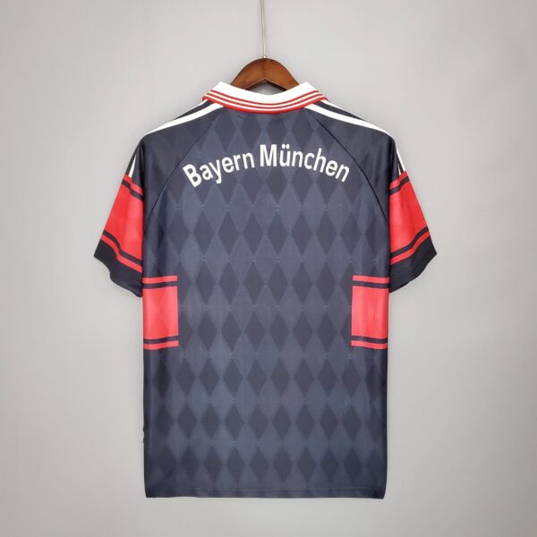 Bayern Munich 1998-1999 home kit