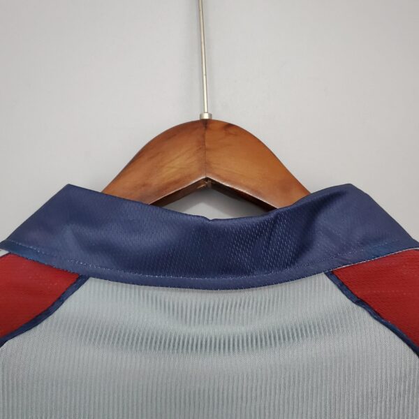 Bayern Munich 1998 - 1999 away shirt