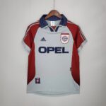 Bayern Munich 1998 - 1999 away shirt