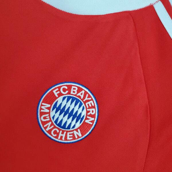 Bayern Munich 2000 - 2001 home kit