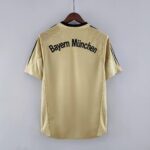 Bayern Munich 2004-2005 away shirt