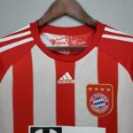 Bayern Munich 2010-2011 home shirt