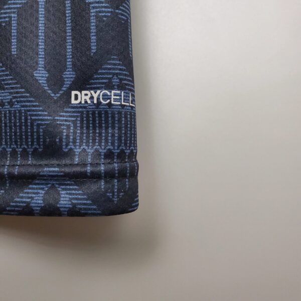  Manchester City 2020-2021 away shirt