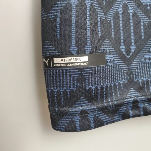  Manchester City 2020-2021 away shirt