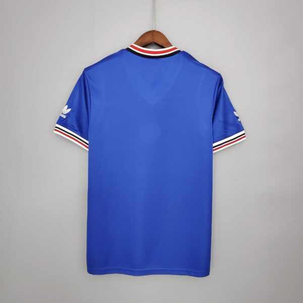 Manchester United 1985-1986 away shirt