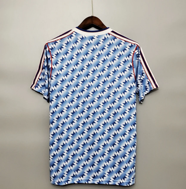 Manchester United 1990-1991 away shirt