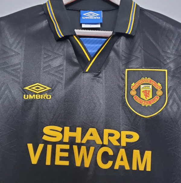 Manchester United 1994-1995 away shirt