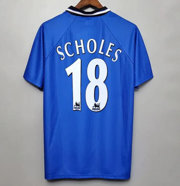  Manchester United 1996-1997 third shirt