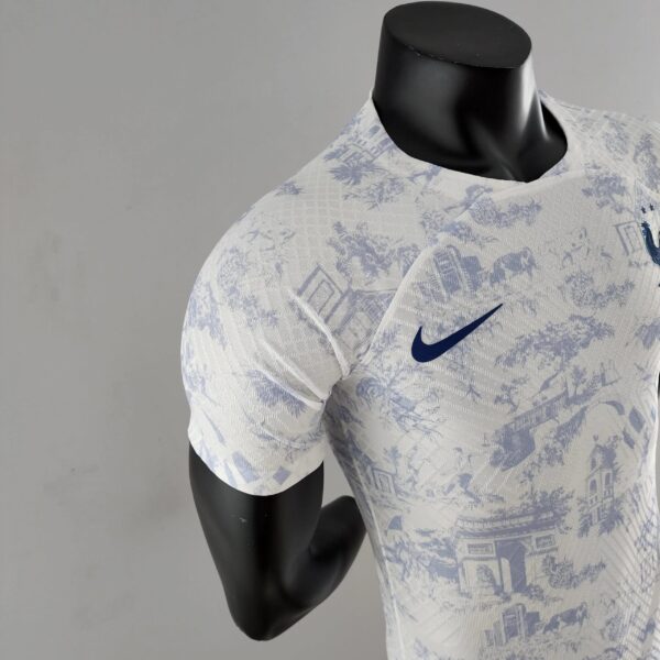 France 2022 away shirt