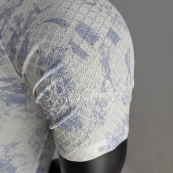 France 2022 away shirt