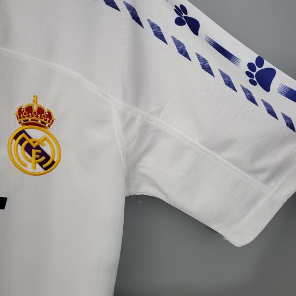 Real Madrid 1996 - 1997 home kit