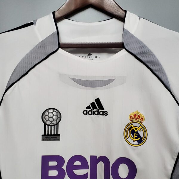 Real Madrid 2006-2007 home long-sleeved shirt