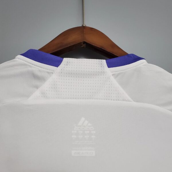 Real Madrid 2007 - 2008 home kit