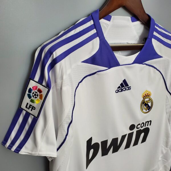 Real Madrid 2007 - 2008 home kit