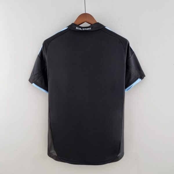 Real Madrid 2009-2010 away shirt