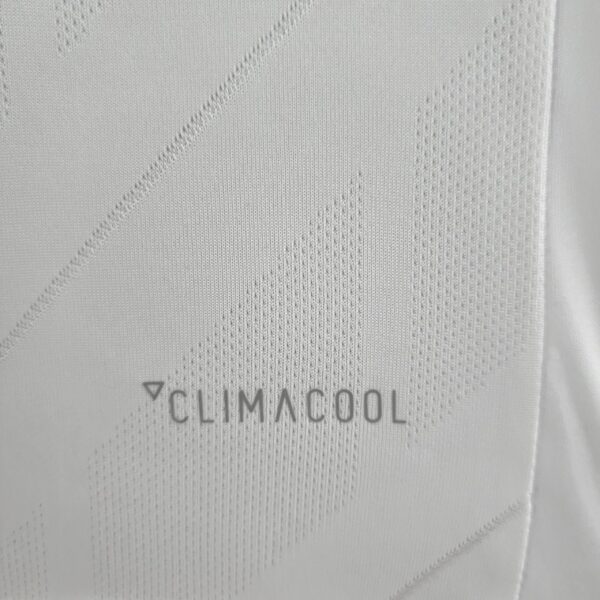 Real Madrid 2017 - 2018 Home Shirt